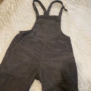 Adorable grey corduroy Aerie overalls winter  2020